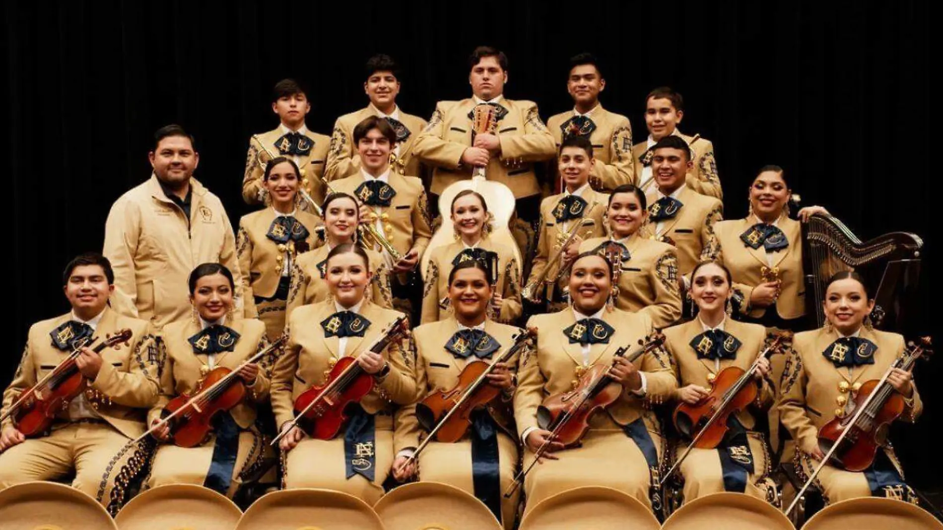 Mariachi Oro de la escuela Edinburg North High School